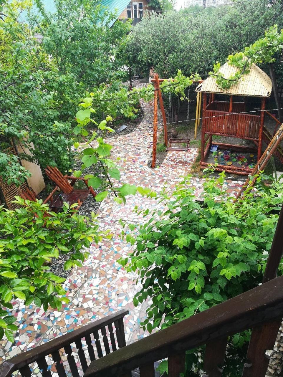Guest House Lev Pizunda Exterior photo